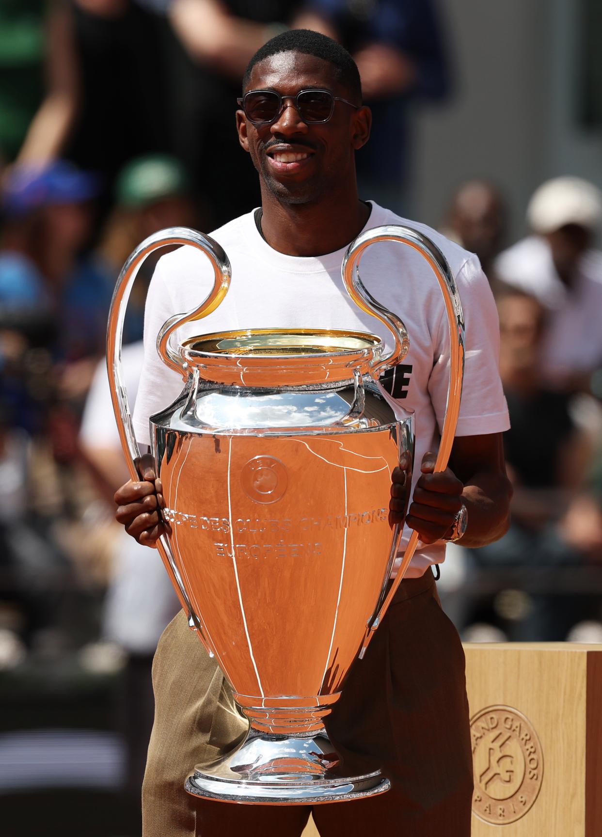 关于网球再创历史,冠军实至名归的信息 关于网球再创历史,冠军实至名归的信息