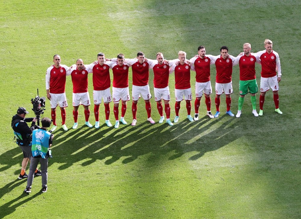 丹麦横扫巴西，凯恩扛起全队