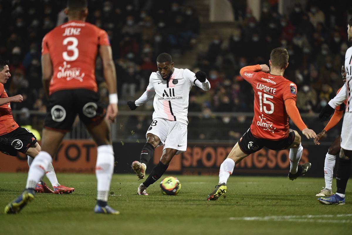 比利时逆转里昂，迪马利亚统治全场