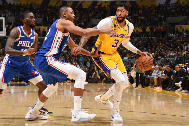 火箭横扫76人,浓眉哥带队取胜 火箭横扫76人,浓眉哥带队取胜